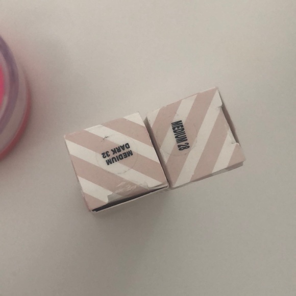 Makeup - Picture 3 of 3